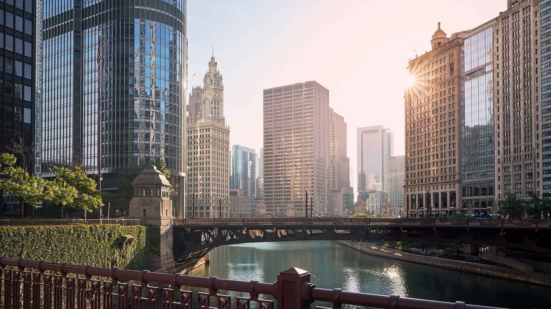 Actus USA Top page image Chicago